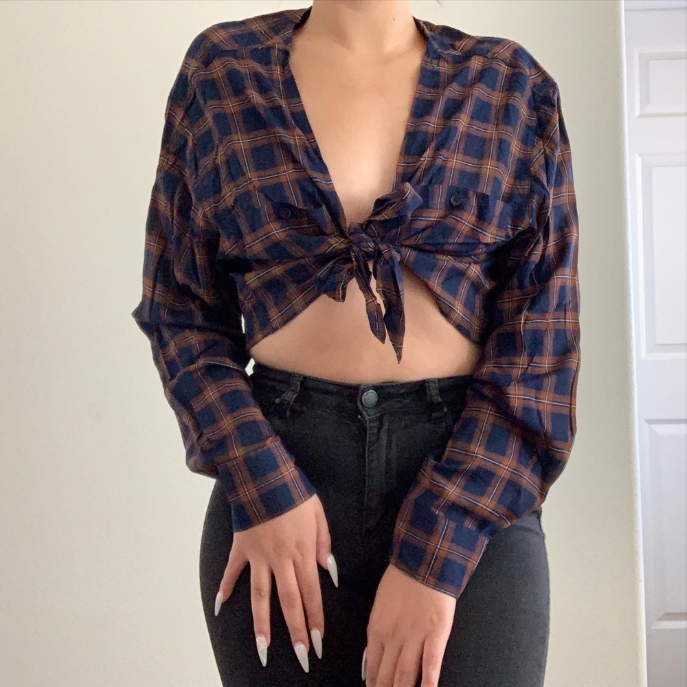 Long sleeve crop top
